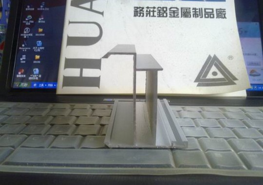 jhlvc48.jpg jhlvc48.jpg