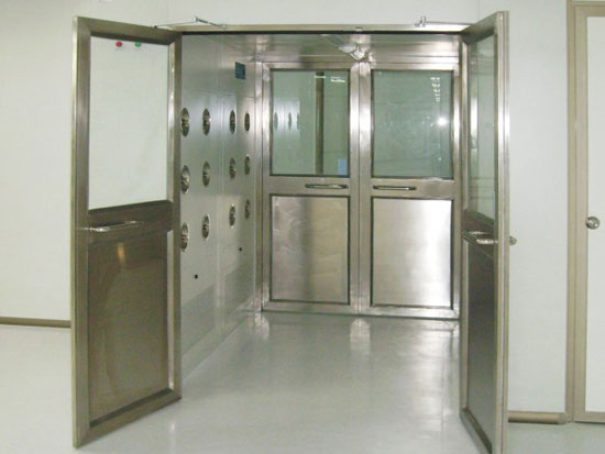 ���P��L����